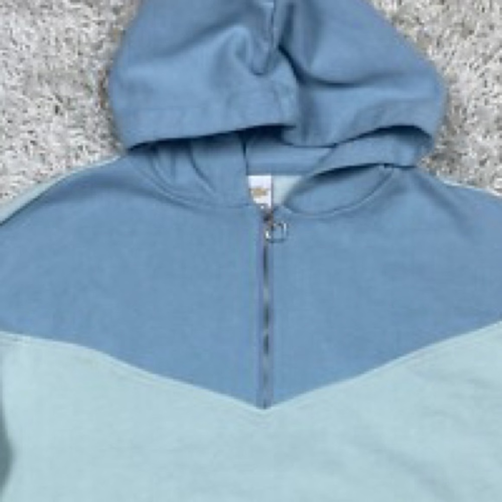 EUC SAILOR MOON HOT TOPIC Blue Graphic Hoodie W/Front Pockets Long Sleeve Silver - Picture 13 of 16